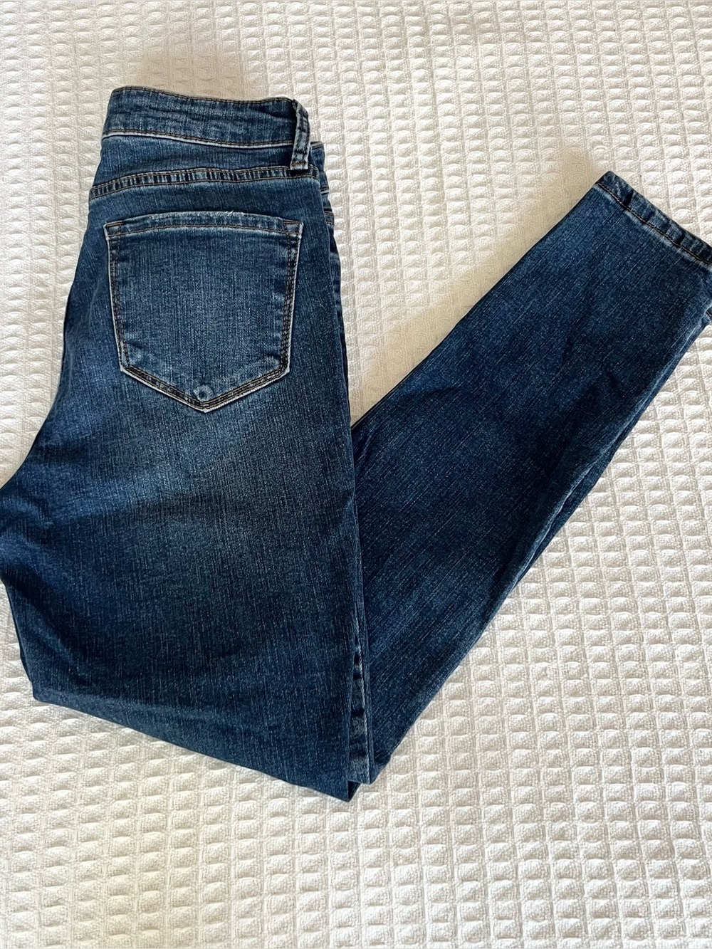 STS Blue Women's Ellie High-Rise Dark Blue Distressed Skinny Jeans size 28